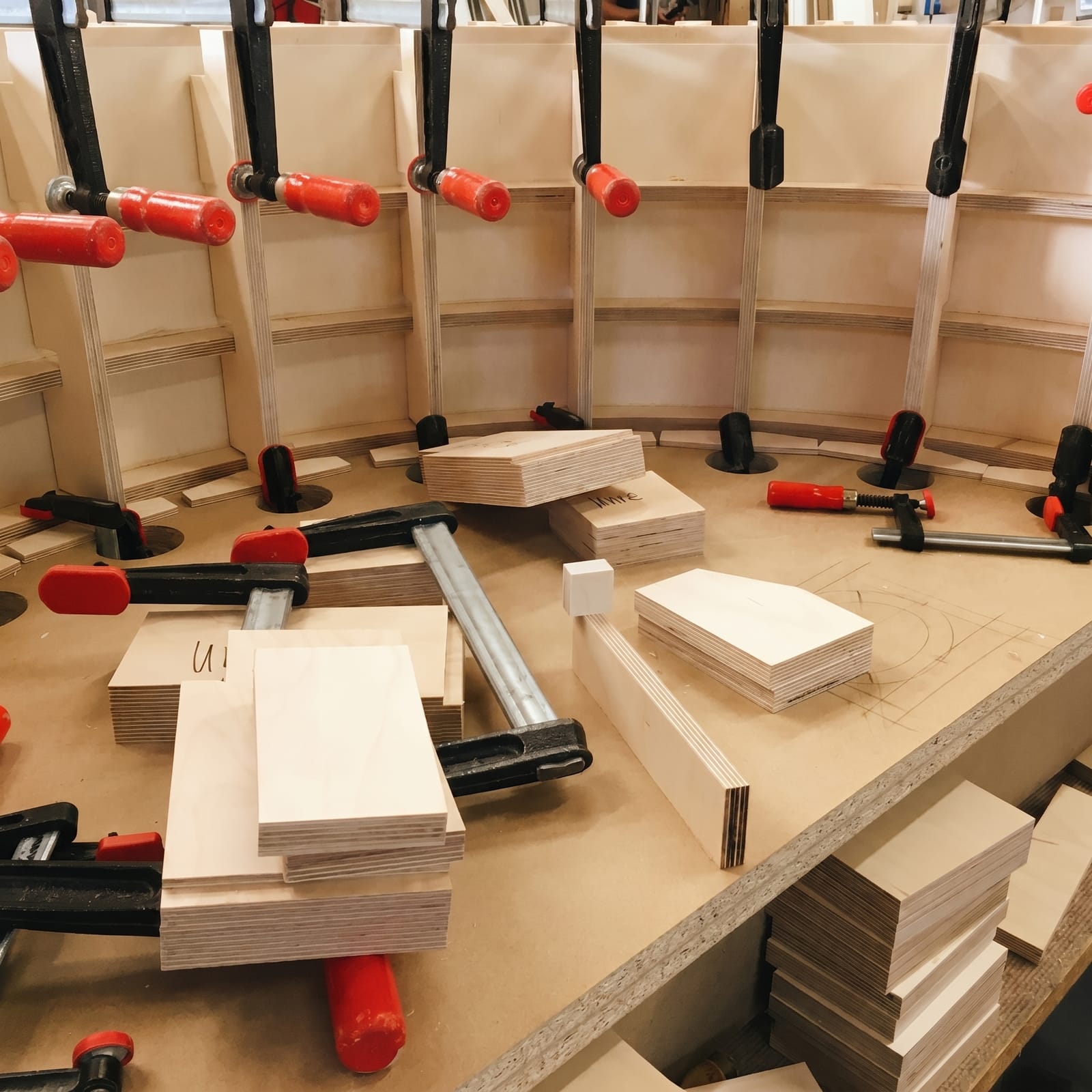 Werkstatt-Atmosphäre bei mahalinchen holzdesign in Panketal